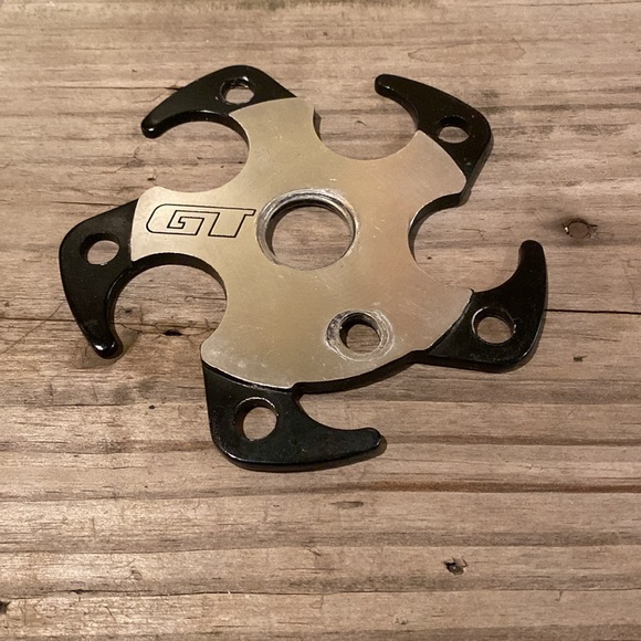 Mid School 90s GT BMX 44 tooth Sprocket and GT chainring. 5 ring - Picture 9 of 14